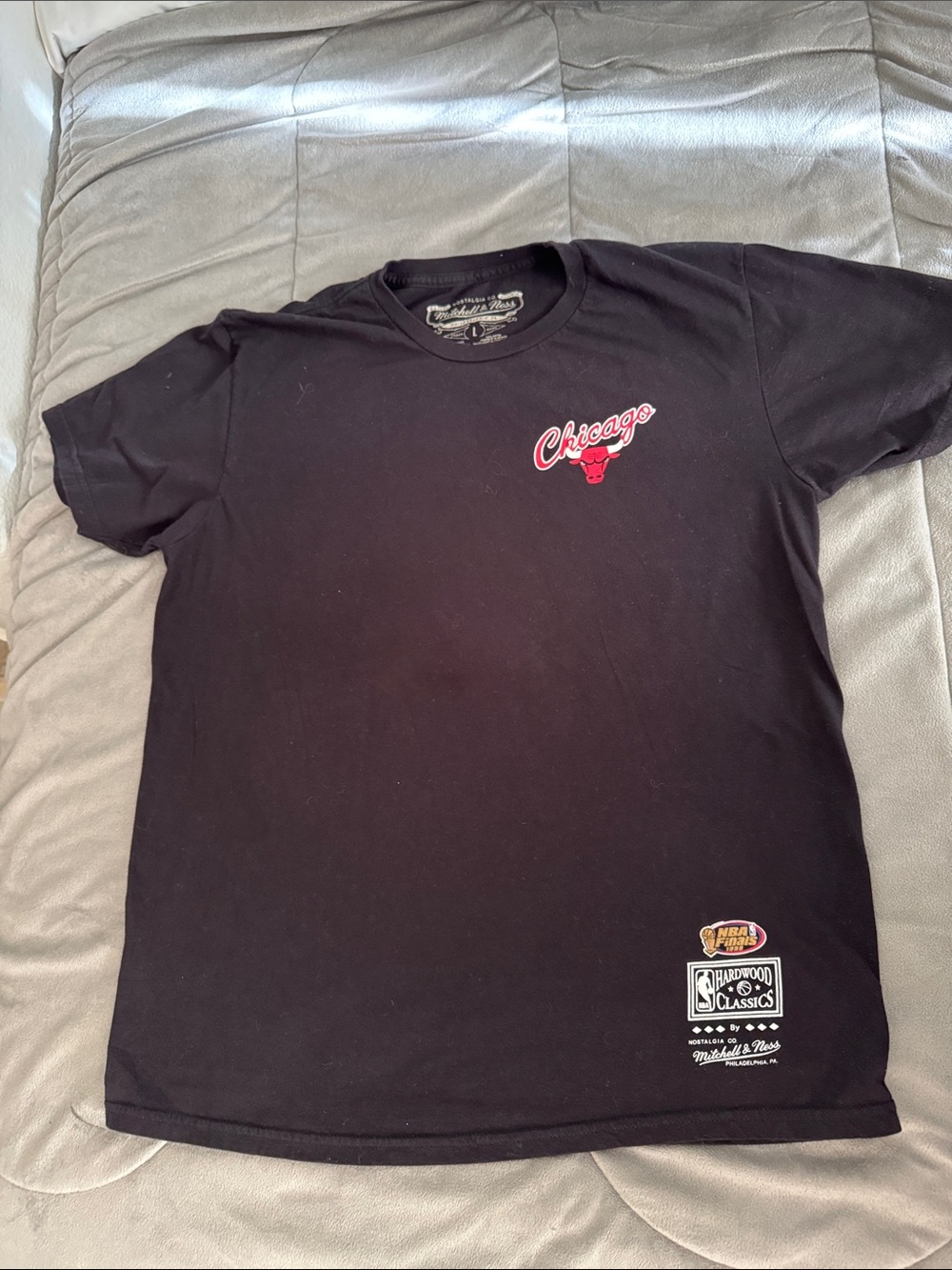 Mitchell & Ness Black Chicago Bulls Dennis Rodman graphic NBA finals Tee mens L